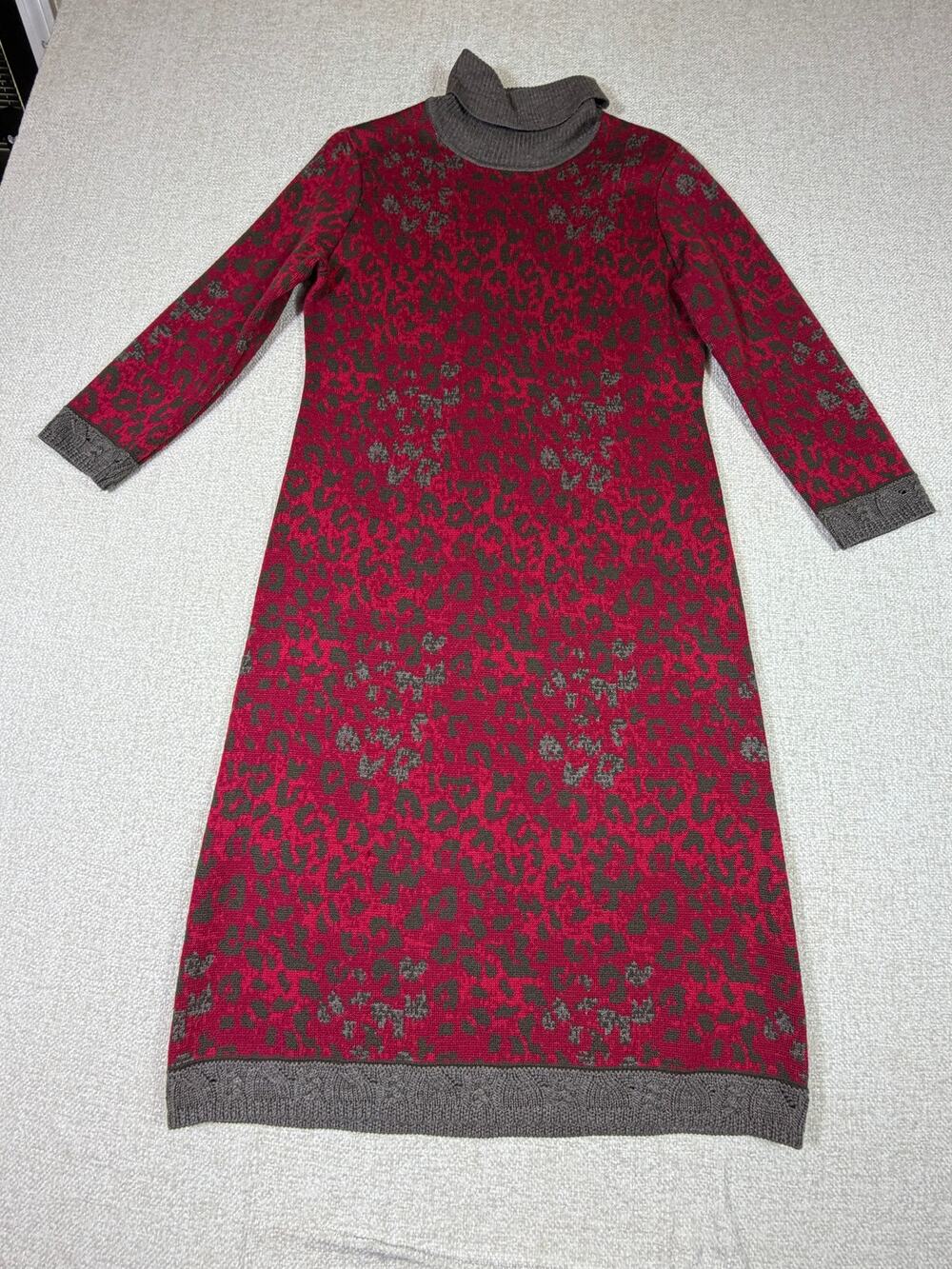 Worth Women Med Red Leopard Print 3/4 Sleeve 100% Wool Sweater Dress Luxury